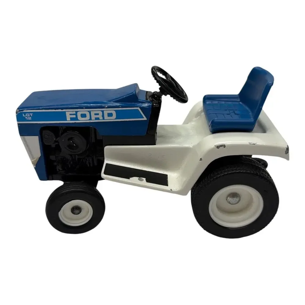 Vintage 1984 Ertl 1:12th Scale Ford LGT 12 Lawn and Garden Tractor, #808